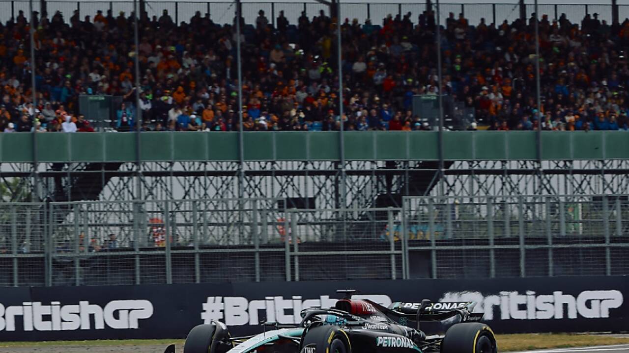 Russell mit der Pole in Silverstone 