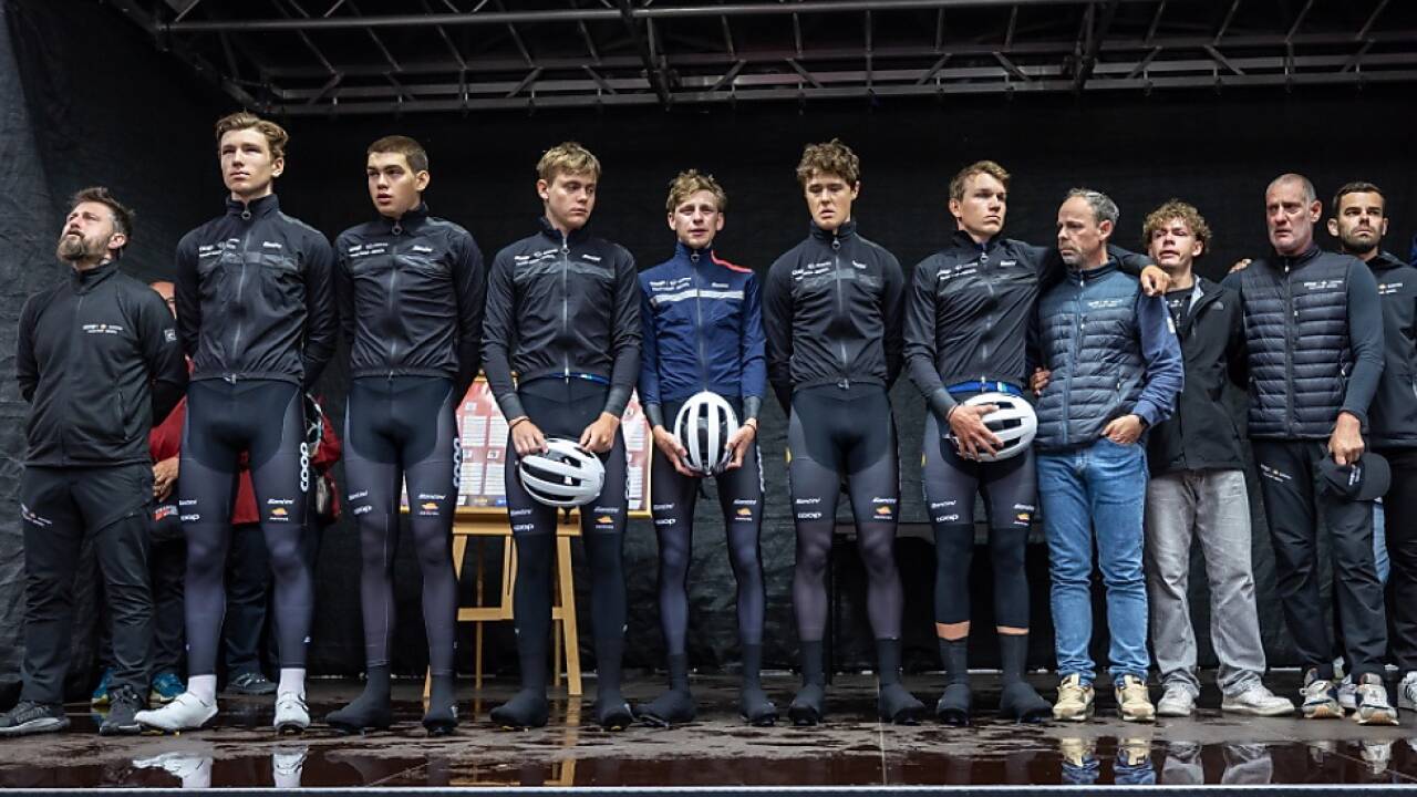 Das erschütterte Team des Unfallopfers 