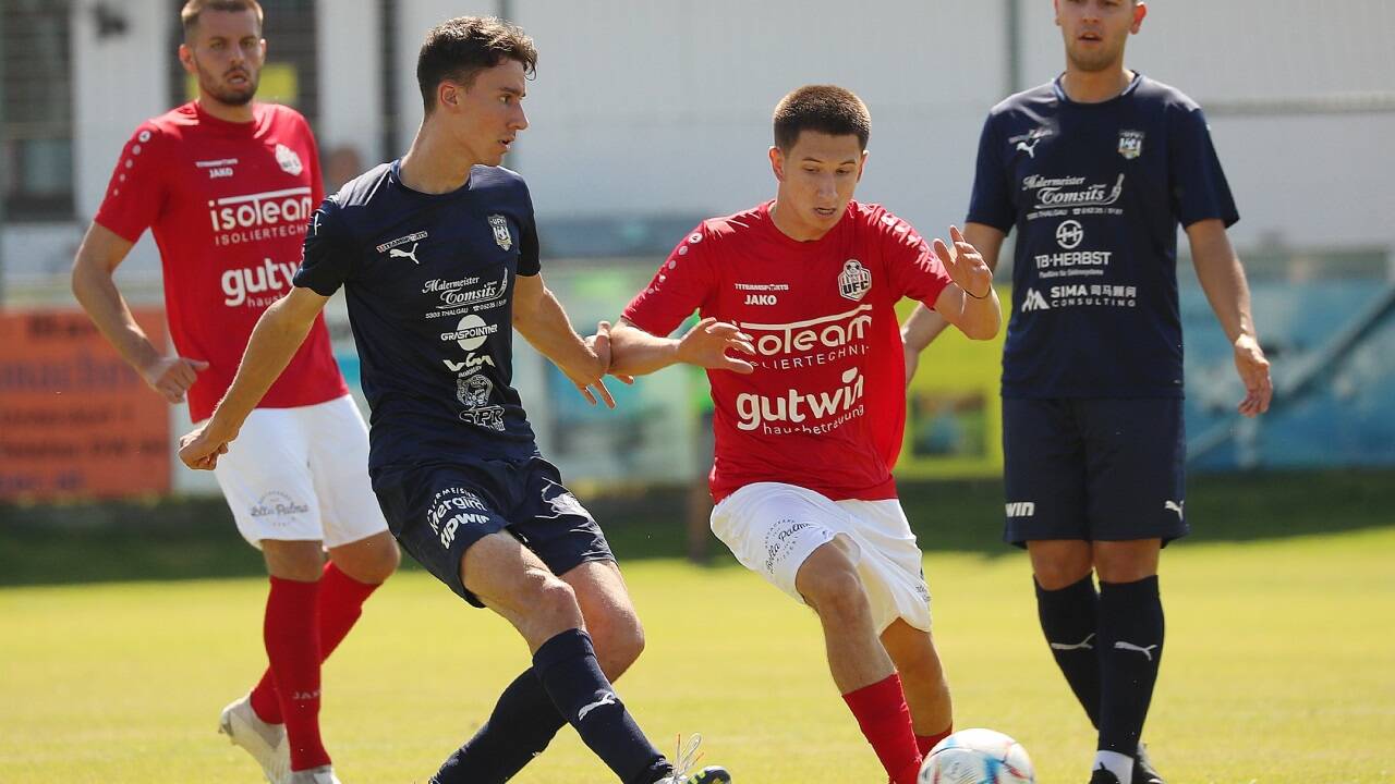 Fabiano Gruber (vorn links) kann erst verspätet in das Training einsteigen. 
