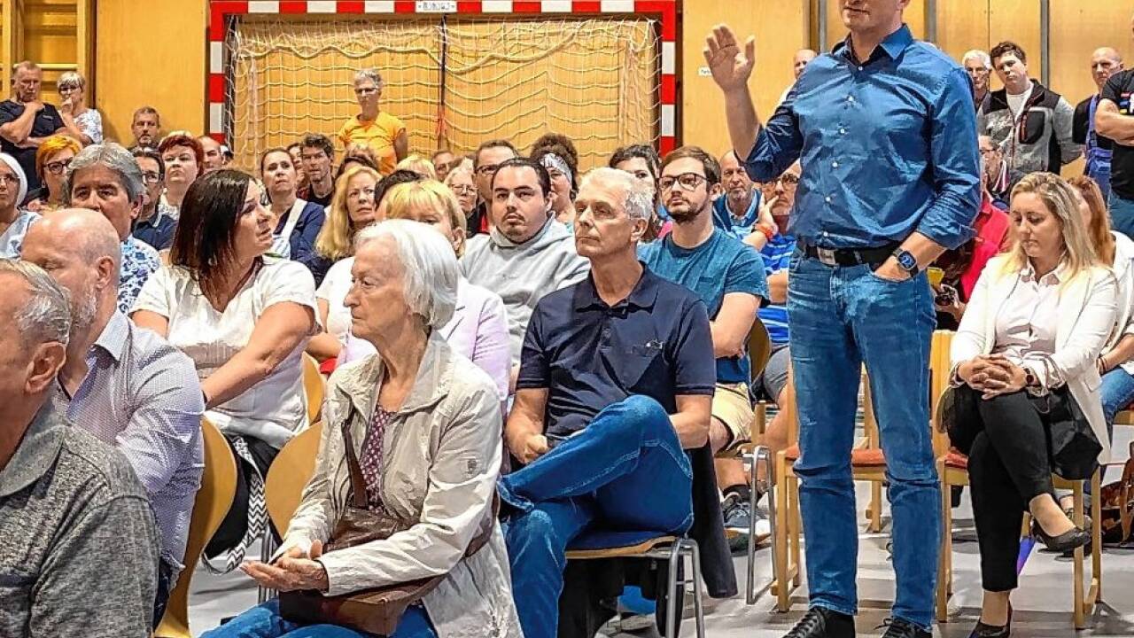 Viele der Anrainer befürchten eine Wertminderung ihrer Häuser und Wohnungen sowie eine verschlechterte Lebensqualität. 