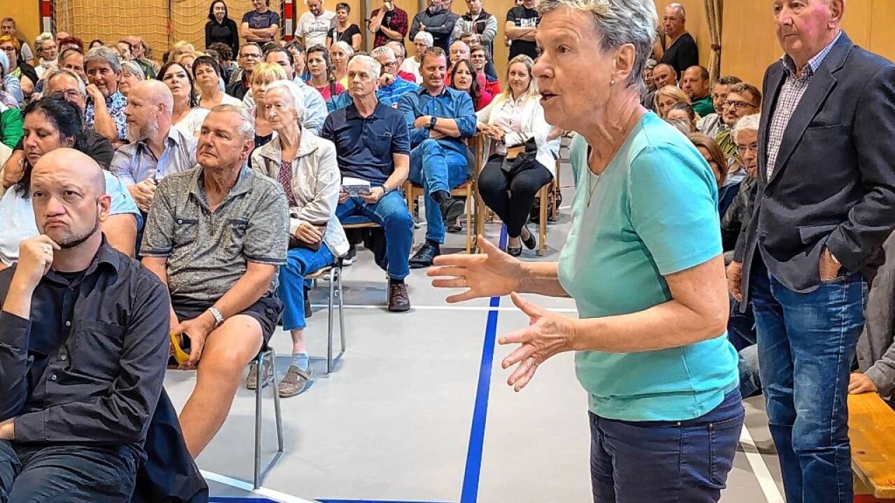 Viele der Anrainer befürchten eine Wertminderung ihrer Häuser und Wohnungen sowie eine verschlechterte Lebensqualität. 