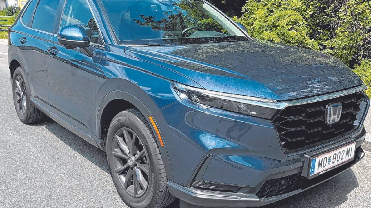 Viel Platz, hoher Komfort und ein ausgeklügelter Hybridantrieb: der Honda CR-V.  Viel Platz, hoher Komfort und ein ausgeklügelter Hybridantrieb: der Honda CR-V.