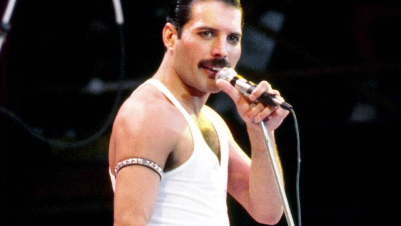 Nicht-Fußballfan Freddie Mercury schrieb eine Sporthymne. 