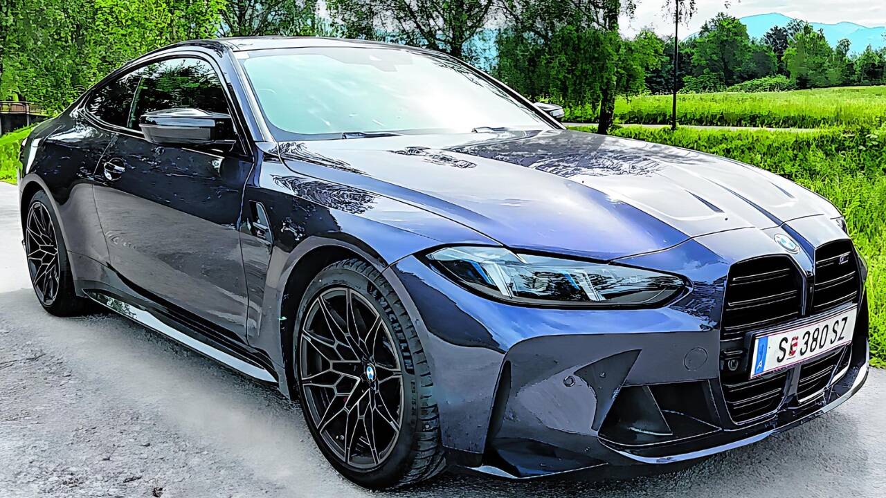 Die Haube des M4 ziert ein sportlich-grantiges Stirnrunzeln.  