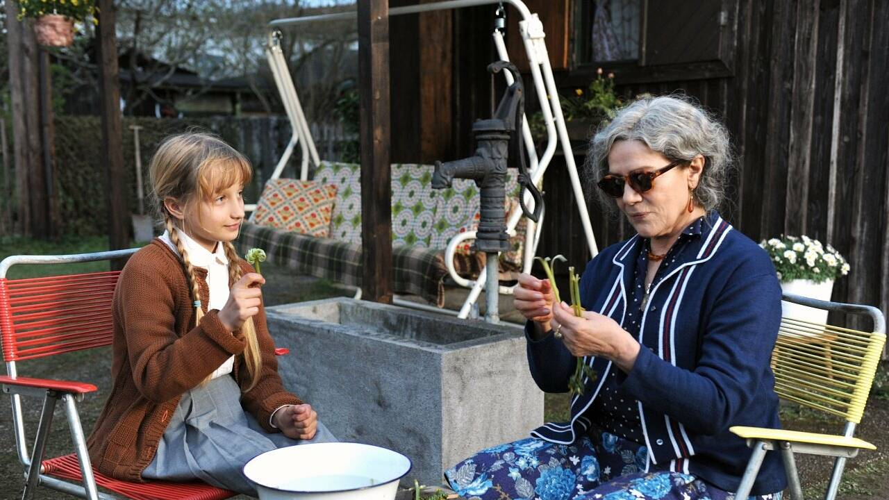 "Hannas schlafende Hunde": Und ewig hassen die Gestrigen
