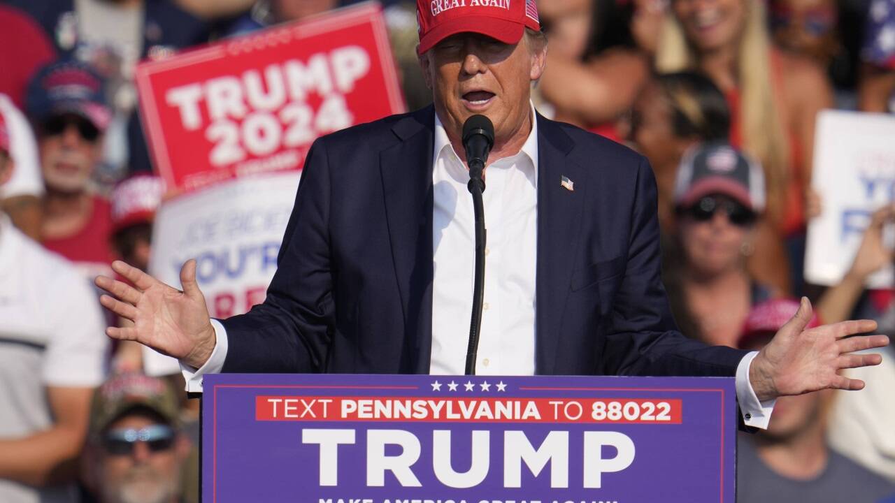 Trump bei seiner Rede vor dem Anschlag.  