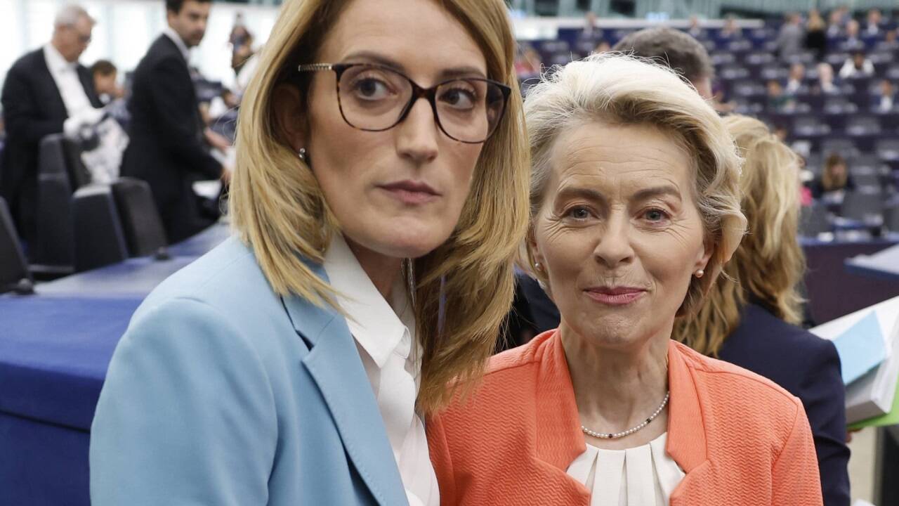 Roberta Metsola und Ursula von der Leyen wollen weiter machen. 