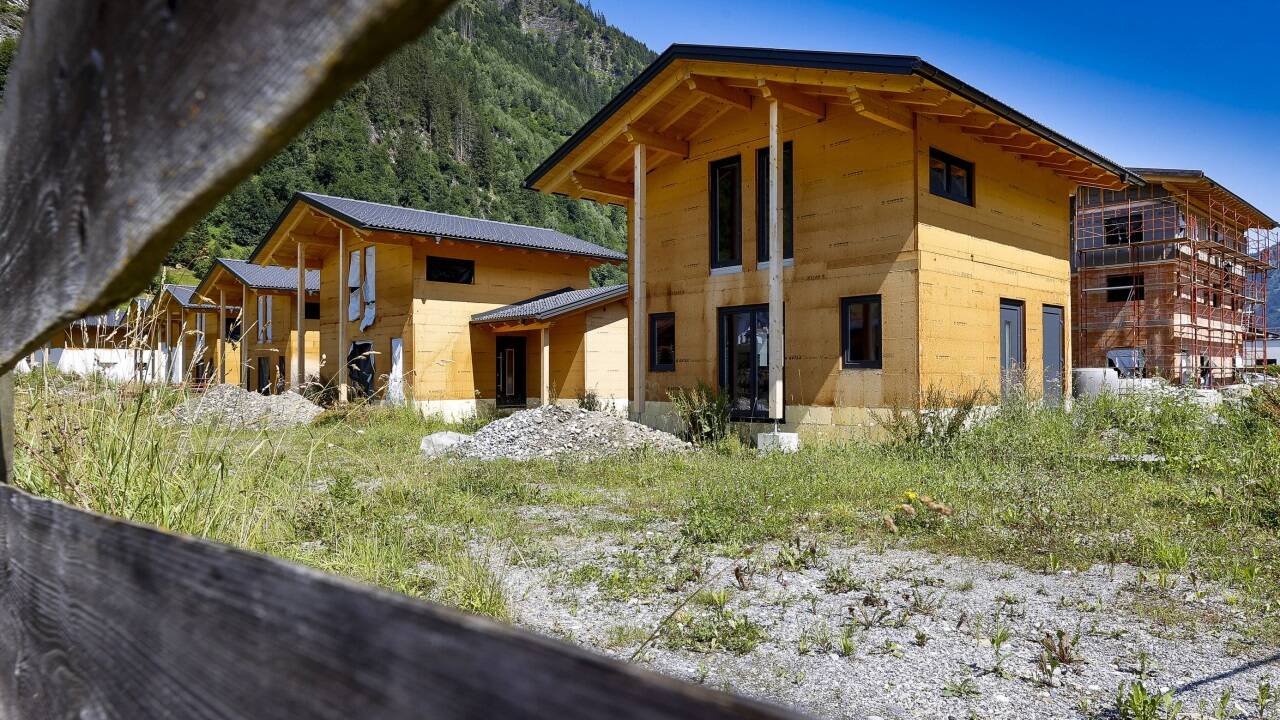 In Rauris stehen 42 Chalets, teils unfertig und ungenutzt.  