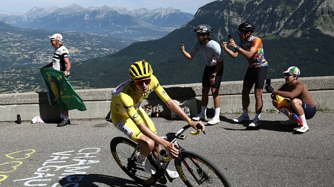 Pogacar lässt weiter die Muskeln spielen 
