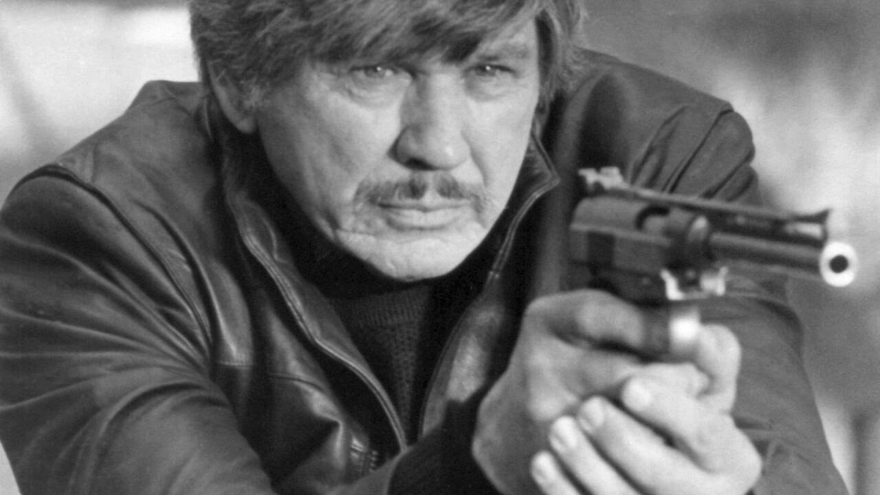 Charles Bronson im Thriller „Ein Mann sieht rot“ (1974). Eine Heldenfigur oder einfach nur hirnlos?   