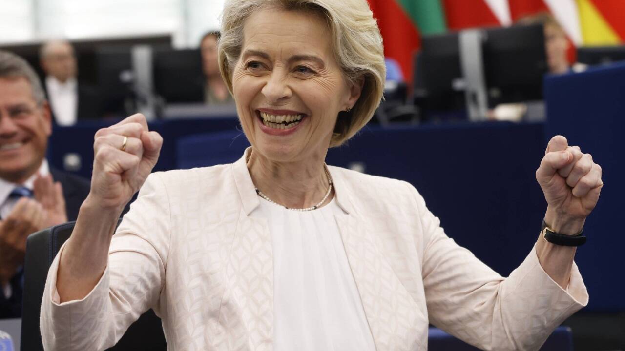Freude bei Ursula von der Leyen über den Wahlausgang.  