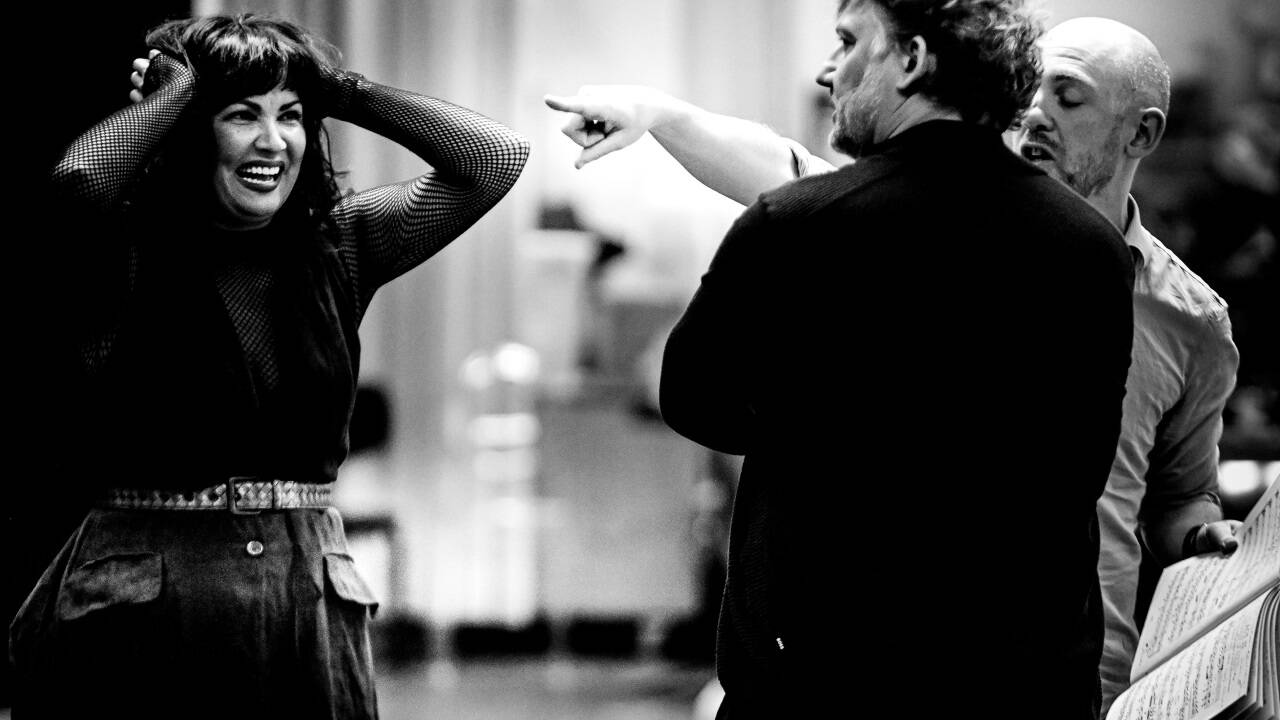 Anna Netrebko, Jonas Kaufmann und Oliver Mears. Anna Netrebko, Jonas Kaufmann und Oliver Mears.