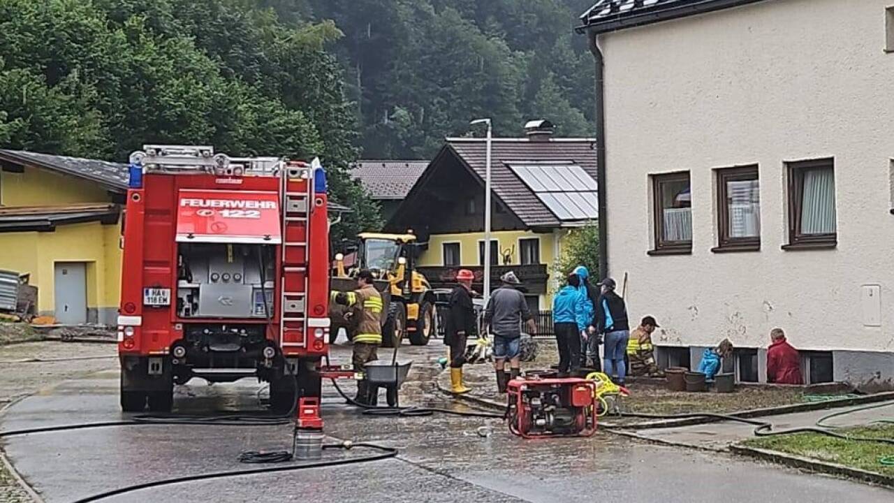 In Lungötz müssen noch Keller ausgeschaufelt werden – auch jener der Kirche. 