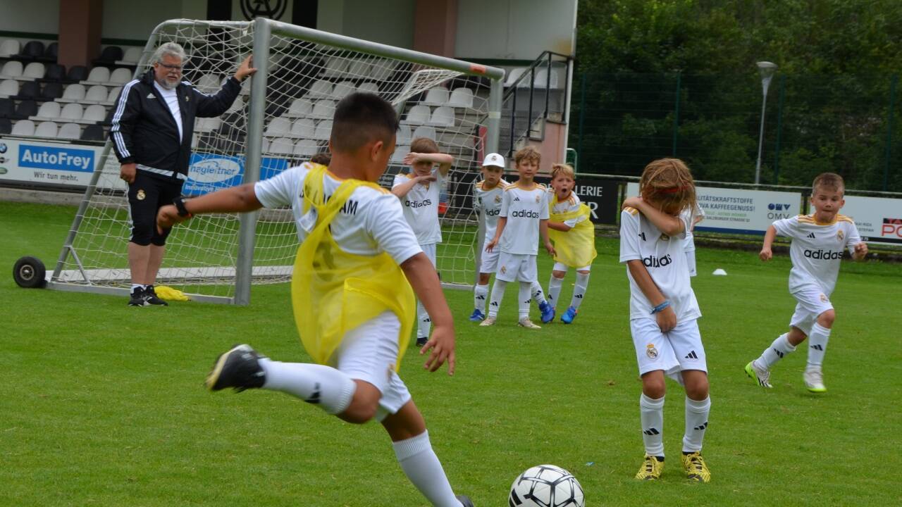Die „Real Madrid Clinics“ gelten als die größte Fußballschule Europas.  
