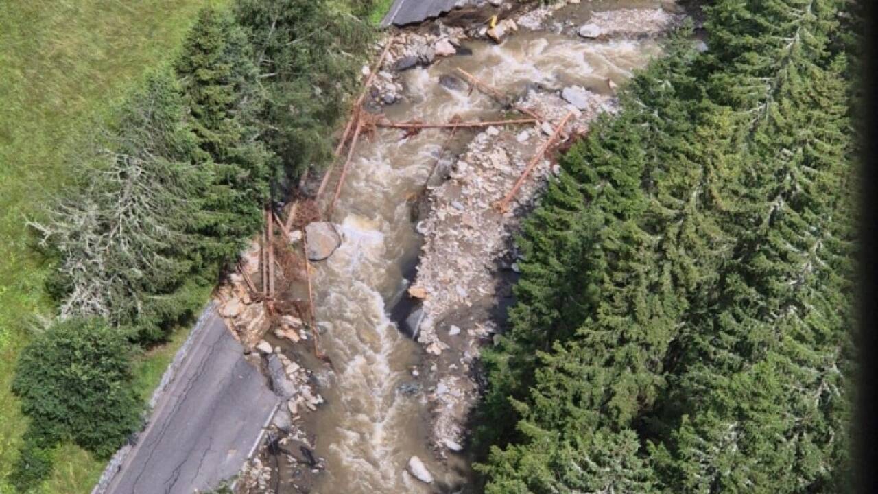 Straßensperren noch aufrecht 