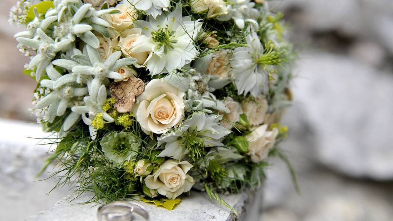 Auf der Hochzeit ihrer Schwester fand Chrissi die große Liebe. 