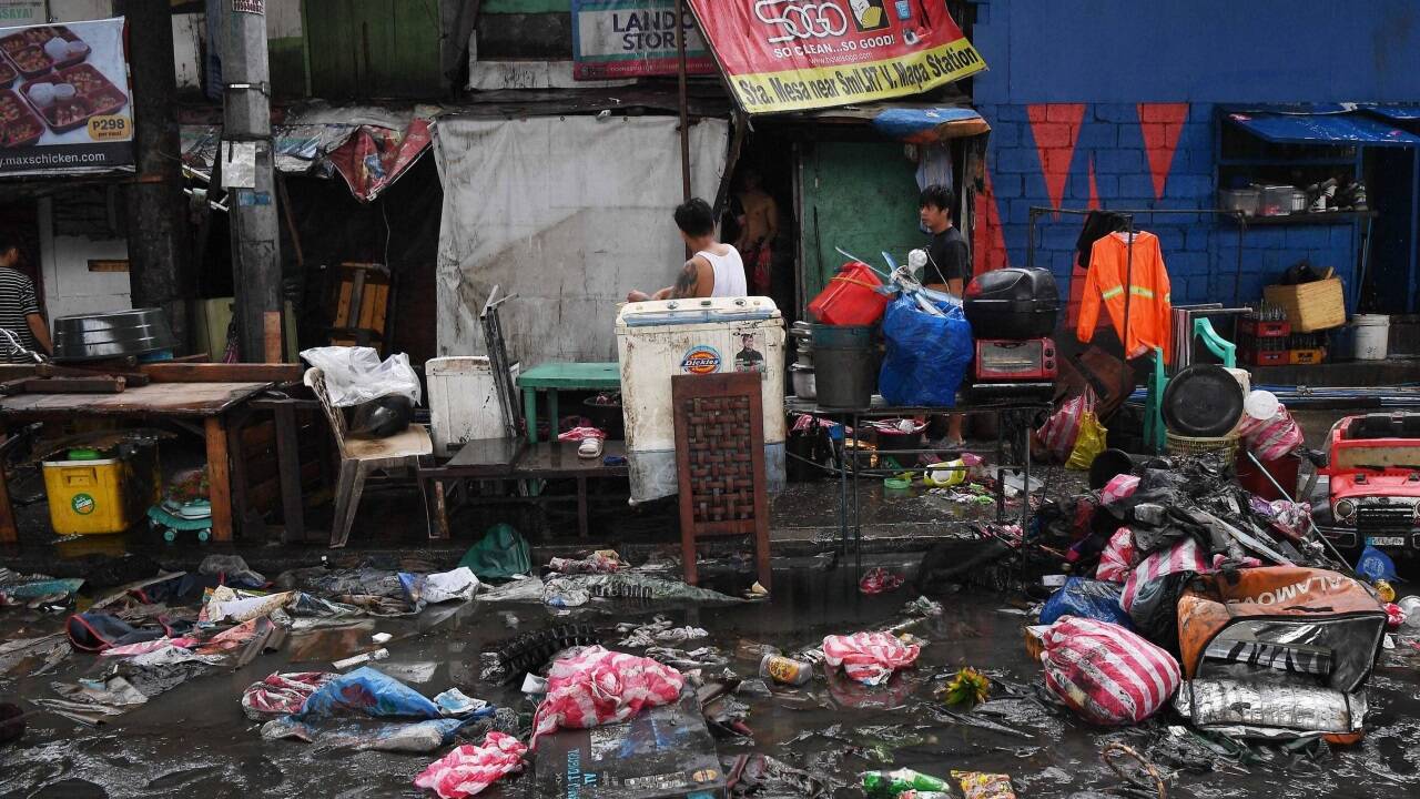 Aufräumen in Manila. Aufräumen in Manila.