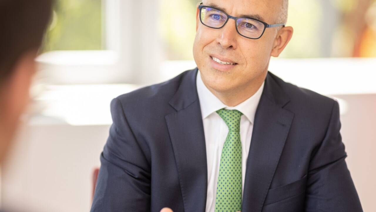 Wifo-Chef Gabriel Felbermayr macht im SN-Interview deutlich, was Österreich jetzt tun müsste, um wieder wettbewerbsfähig zu werden.  