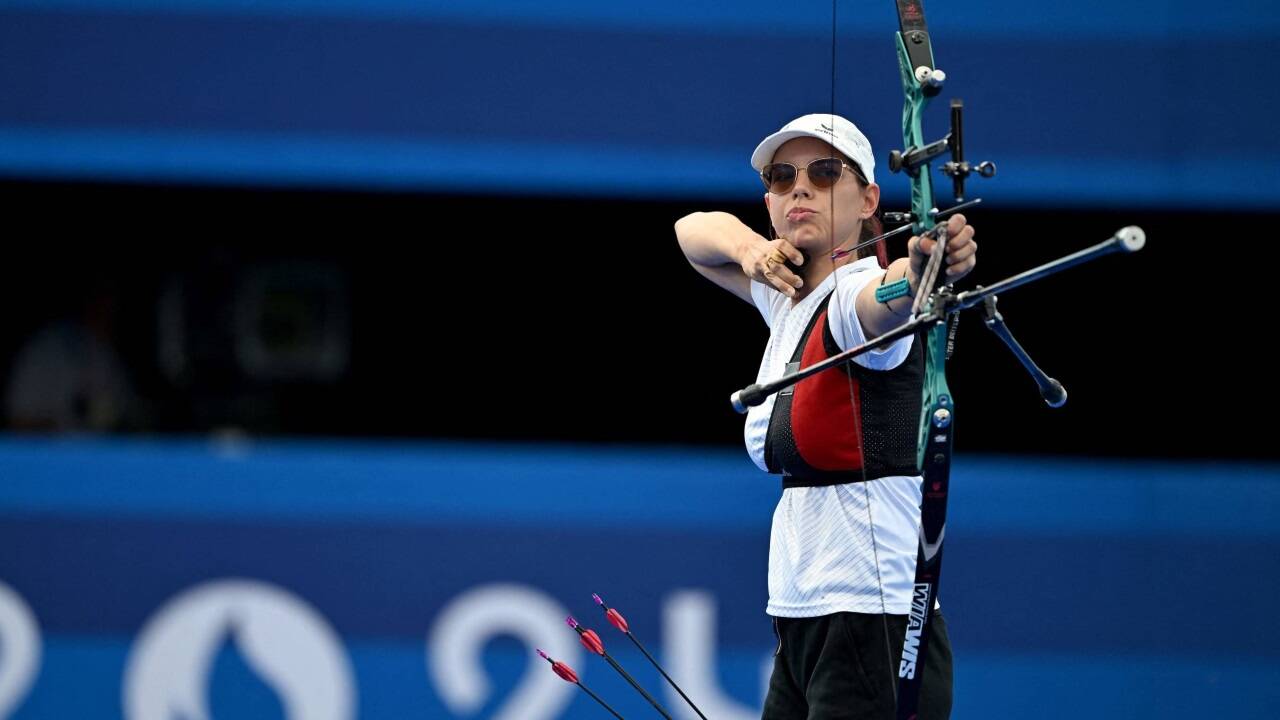 Elisabeth Straka.  
