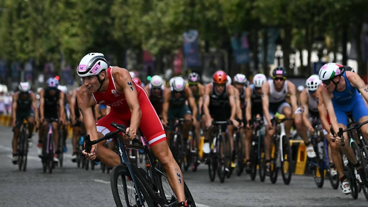 Tjebbe Kaindl an der Spitze des Olympia-Triathlons 