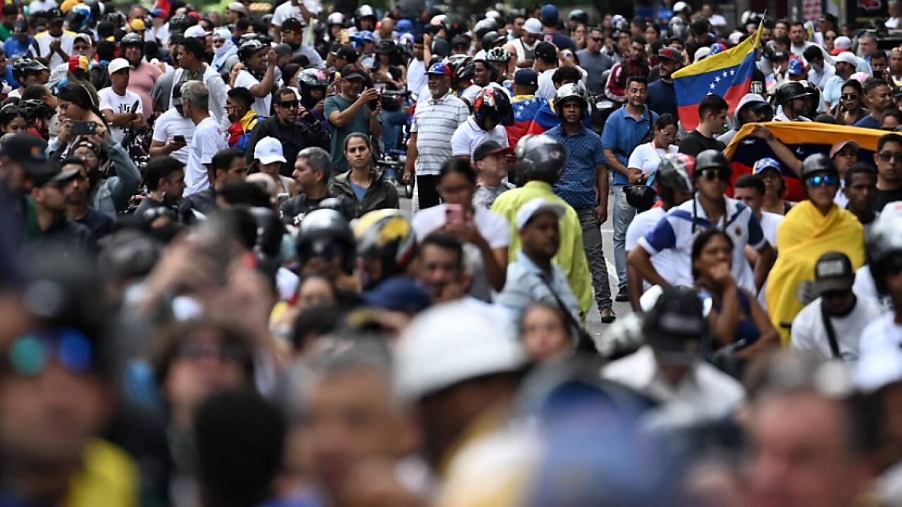 Die Proteste nach den Wahlen halten in Venezuela unvermindert an  Die Proteste nach den Wahlen halten in Venezuela unvermindert an