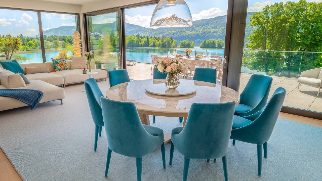 Penthouse in Pörtschach mit Seeblick und -zugang. 