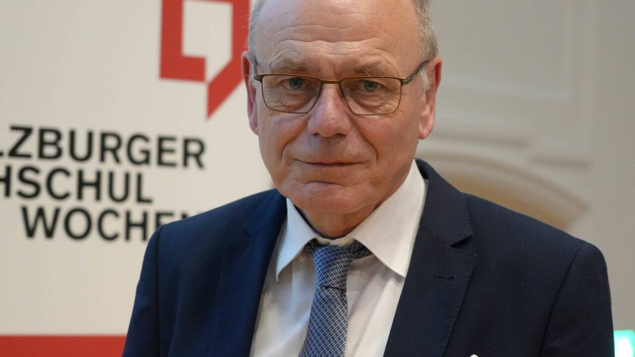 Hans-Joachim Höhn.  