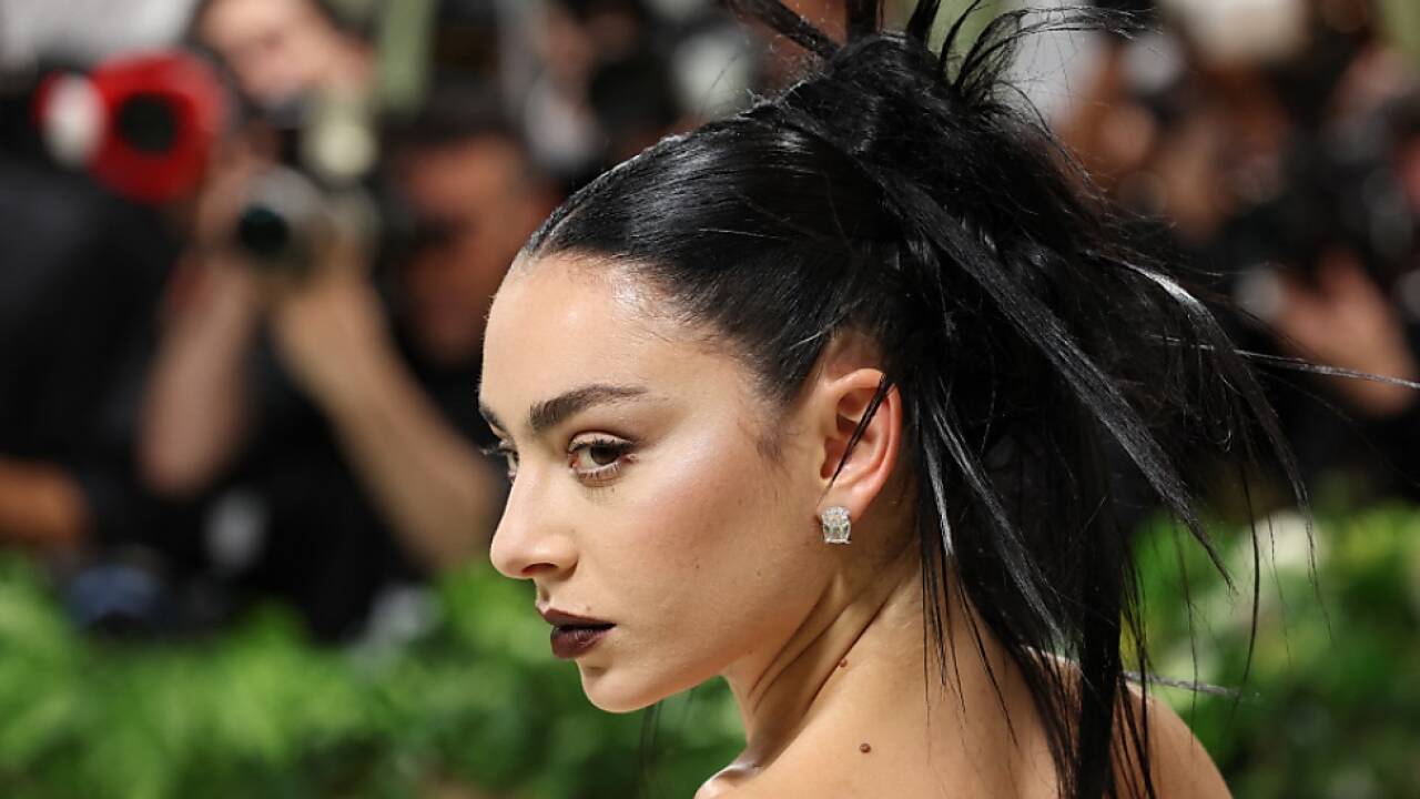 Charli XCX von Kooperation mit Billie Eilish angetan 