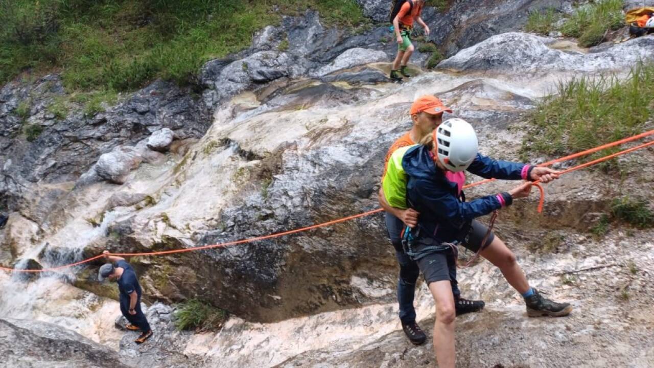 Am vergangenen Freitag musste die Bergrettung eine Mutter mit ihrer Tochter aus dem Stoissengraben bei Saalfelden retten. 