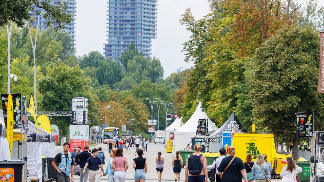 Ticketkosten werden vom Veranstalter zurückerstattet. 