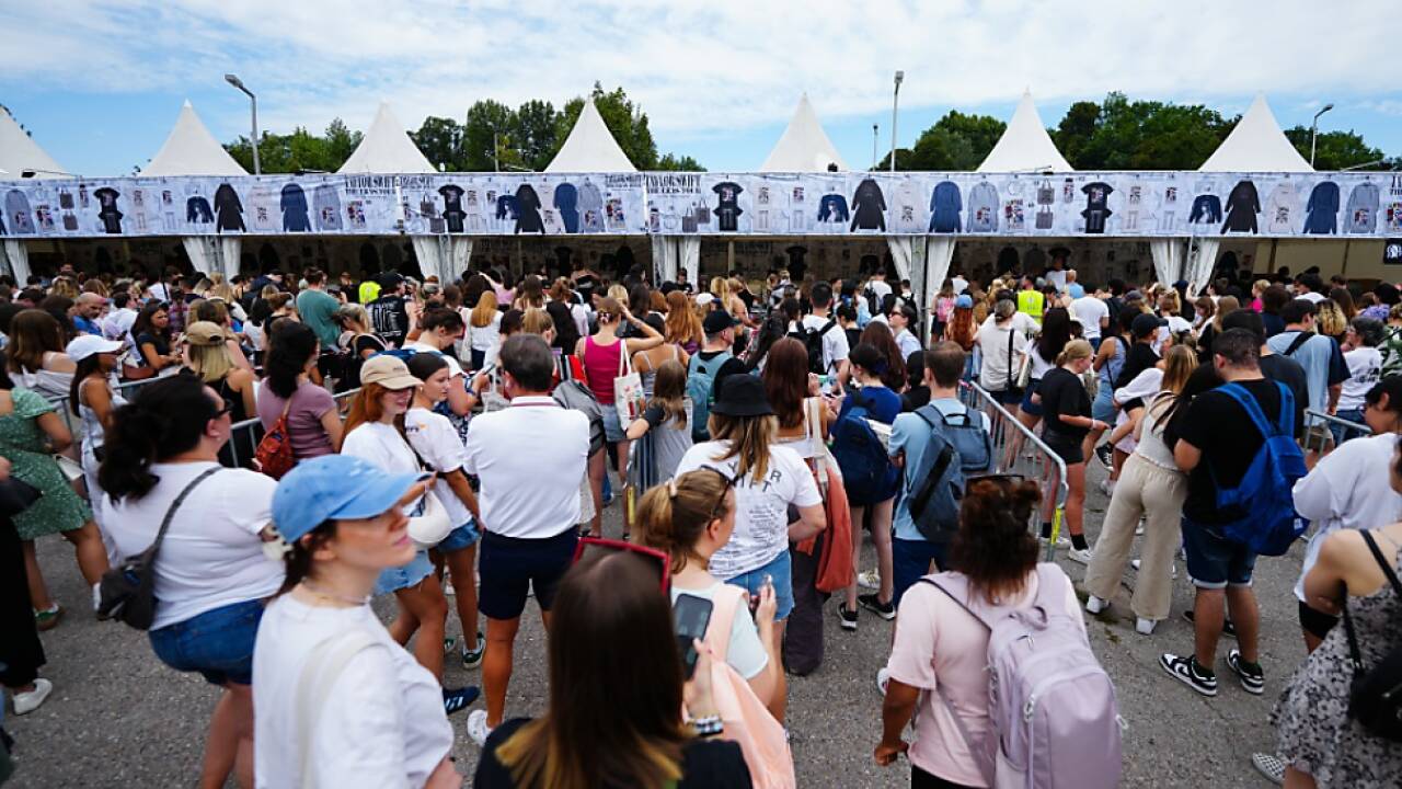 Ein Terroranschlag auf die Fans vor dem Ernst-Happel-Stadion war geplant. Ein Terroranschlag auf die Fans vor dem Ernst-Happel-Stadion war geplant.