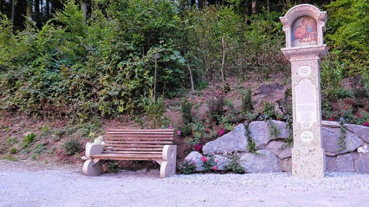 Ein neuer Platz für Andacht in Maria Plain. Rund 20.000 Euro wurden vom Plainwirt in die Hand genommen.  