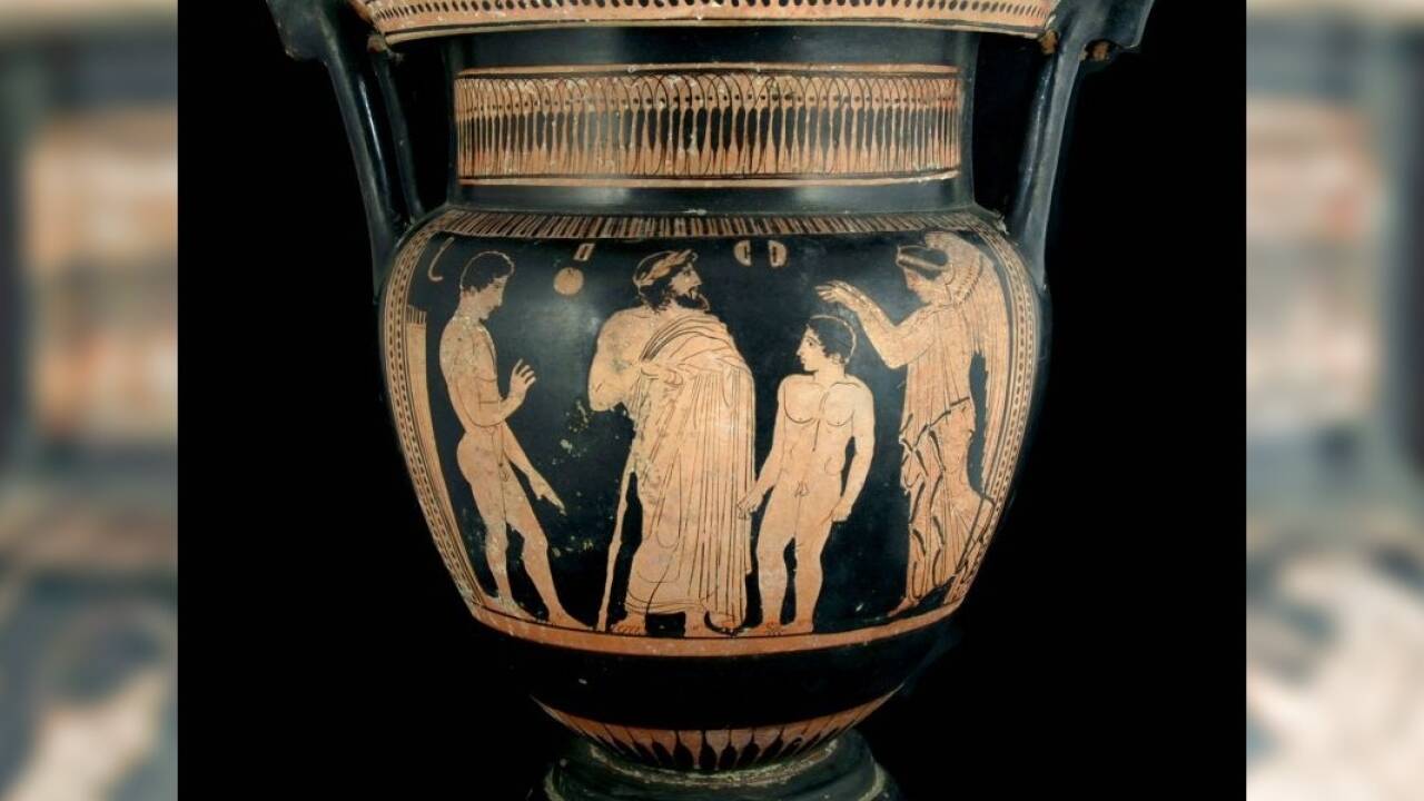 Ein Sportlerleben in drei Bildern zeigt dieser attische, rotfigurige Kolonetten-Krater (450–440 v. Chr).  