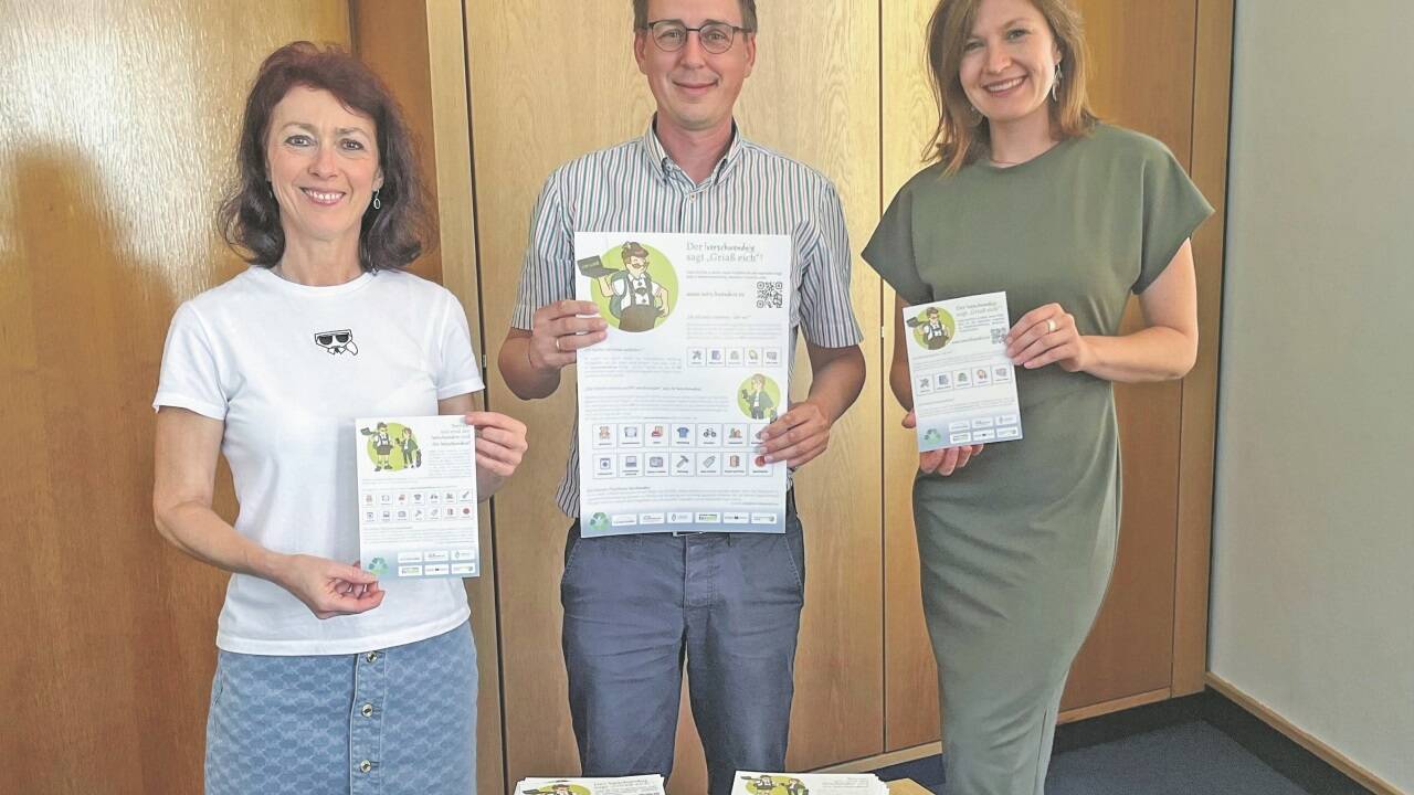 Maike Wenger vom Regionalverband Flachgau Nord (rechts) mit Astrid Steinkirchner vom Landkreis Traunstein und Andreas Wurm vom Landkreis Berchtesgadener Land. 