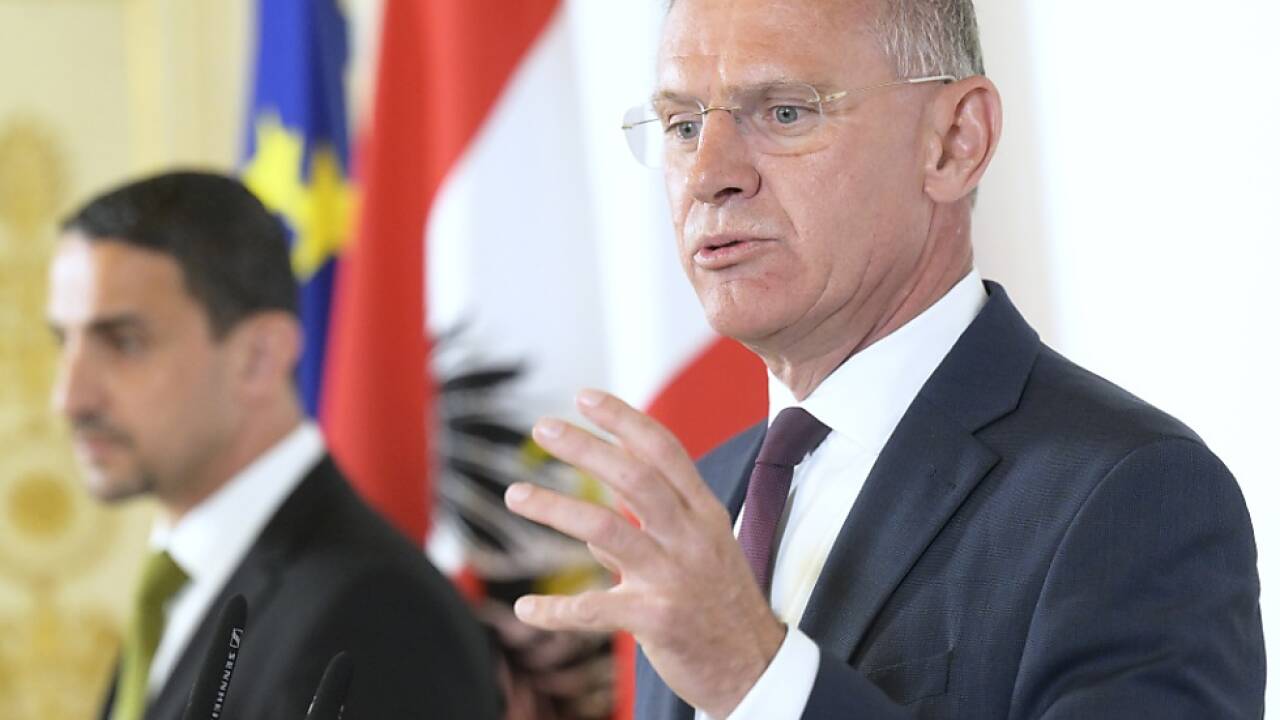 Innenminister Gerhard Karner und DSN-Direktor Omar Haijawi-Pirchner (l.) Innenminister Gerhard Karner und DSN-Direktor Omar Haijawi-Pirchner (l.)