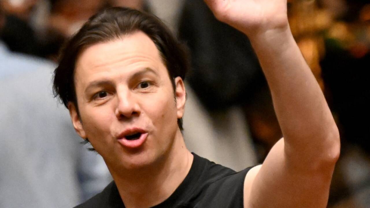 Teodor Currentzis Gratwanderung mit Festspielintendant Markus Hinterhäuser wird immer einsamer.  