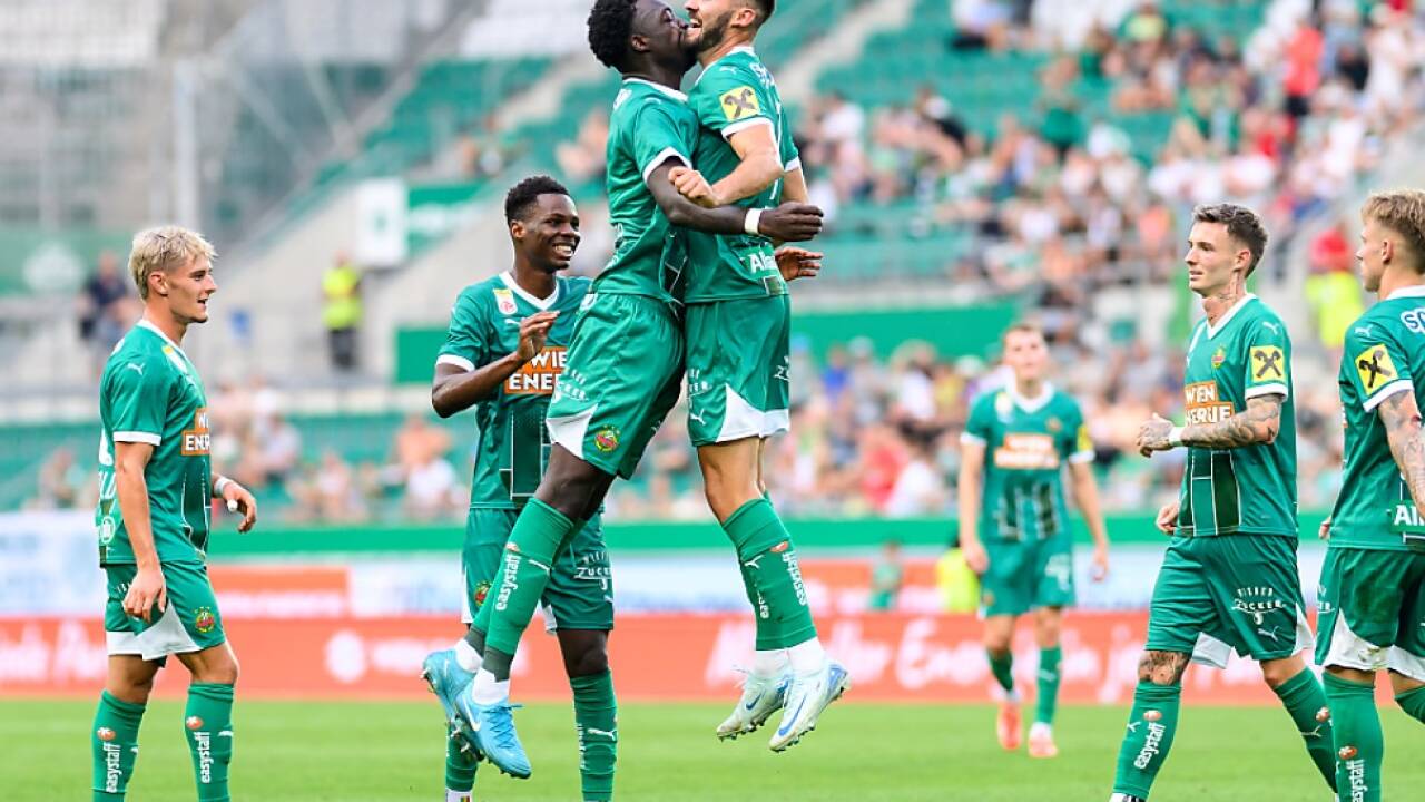 Beide Torschützen jubelten ausgiebig  Beide Torschützen jubelten ausgiebig