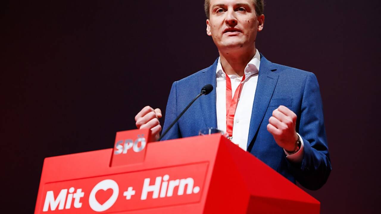 Hergovich stellt sich hinter Bures  Hergovich stellt sich hinter Bures