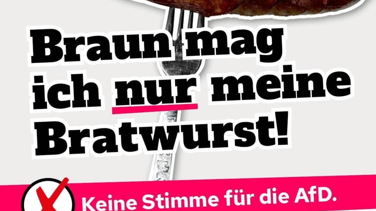 Wahlwerbung à la Thüringen 2024: Plakate kleben längst nicht nur die politischen Parteien. Der Landtag ruft im ganzen Land zum Wählen auf, Bürgerinitiativen ziehen mit Ironie und Heimatsymbolen los gegen Rechtsextremismus  Wahlwerbung à la Thüringen 2024: Plakate kleben längst nicht nur die politischen Parteien. Der Landtag ruft im ganzen Land zum Wählen auf, Bürgerinitiativen ziehen mit Ironie und Heimatsymbolen los gegen Rechtsextremismus