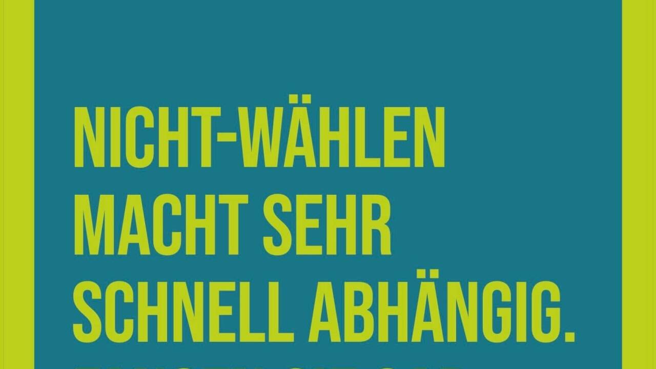 Wahlwerbung in Thüringen: Plakate kleben längst nicht nur Parteien, auch Landtag und Bürgerinitiativen rufen zum Wählen auf.   Wahlwerbung in Thüringen: Plakate kleben längst nicht nur Parteien, auch Landtag und Bürgerinitiativen rufen zum Wählen auf.