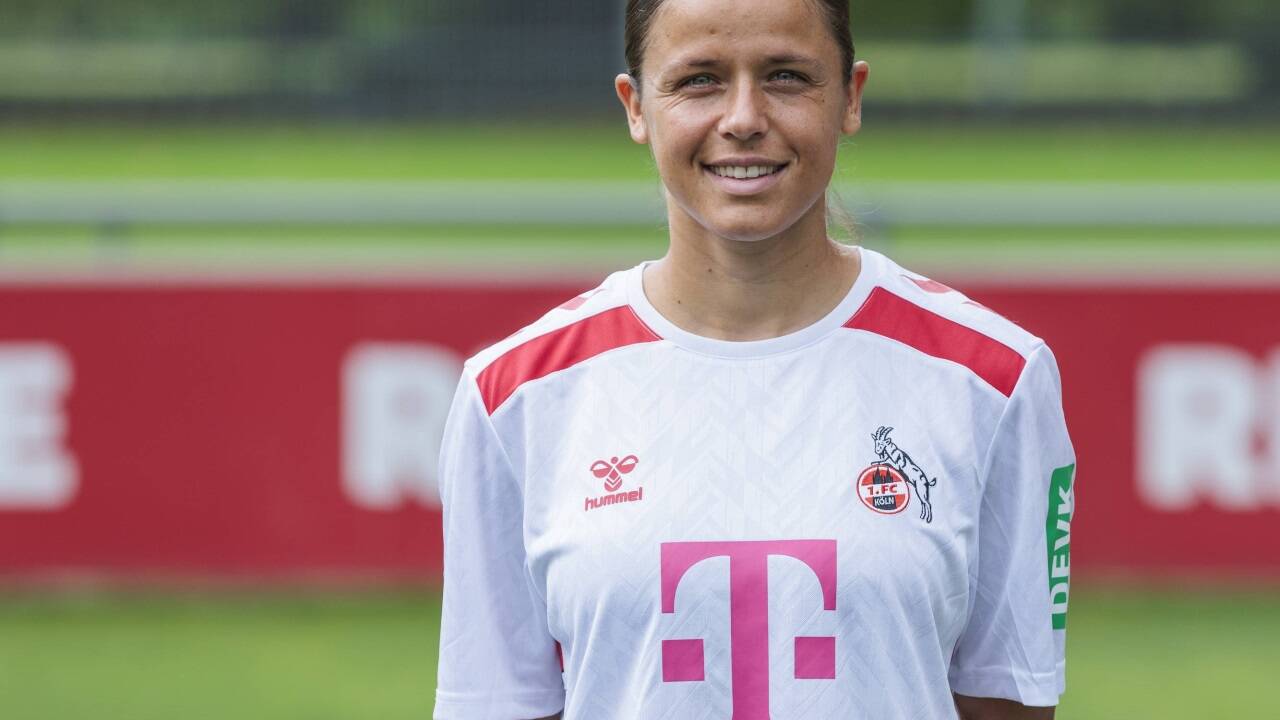 Laura Feiersinger.  Laura Feiersinger.