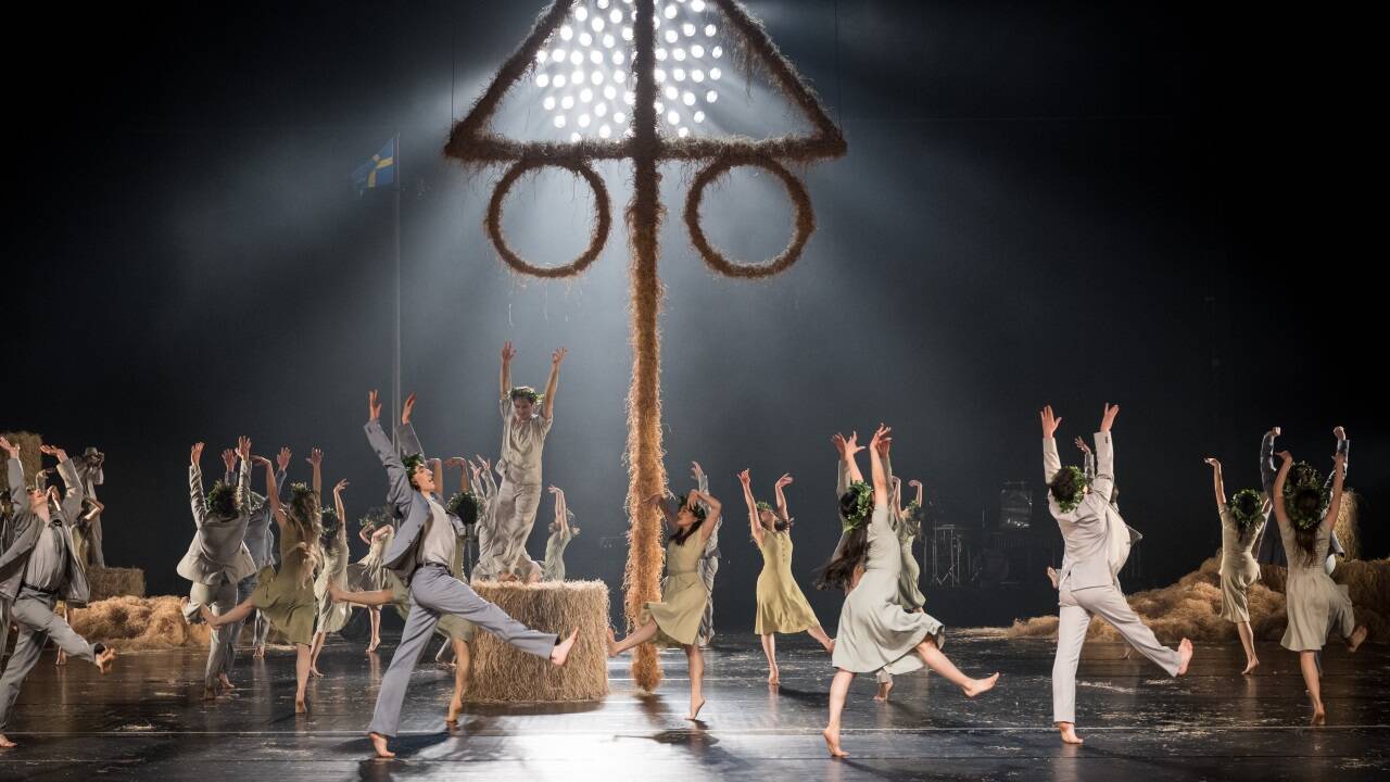 Das Ballett Dortmund tanzt „Mittsommernachtstraum“ als Gastspiel bei den Salzburger Festspielen. 