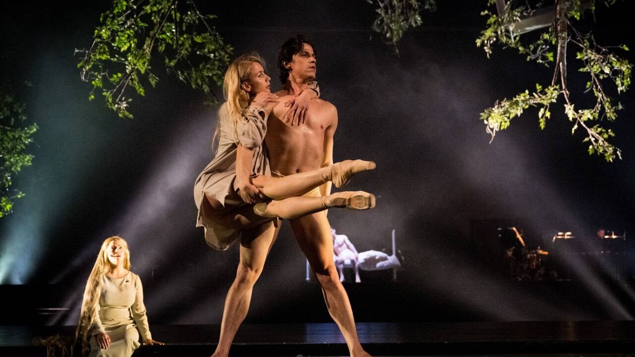 Das Ballett Dortmund tanzt „Mittsommernachtstraum“ als Gastspiel bei den Salzburger Festspielen. 
