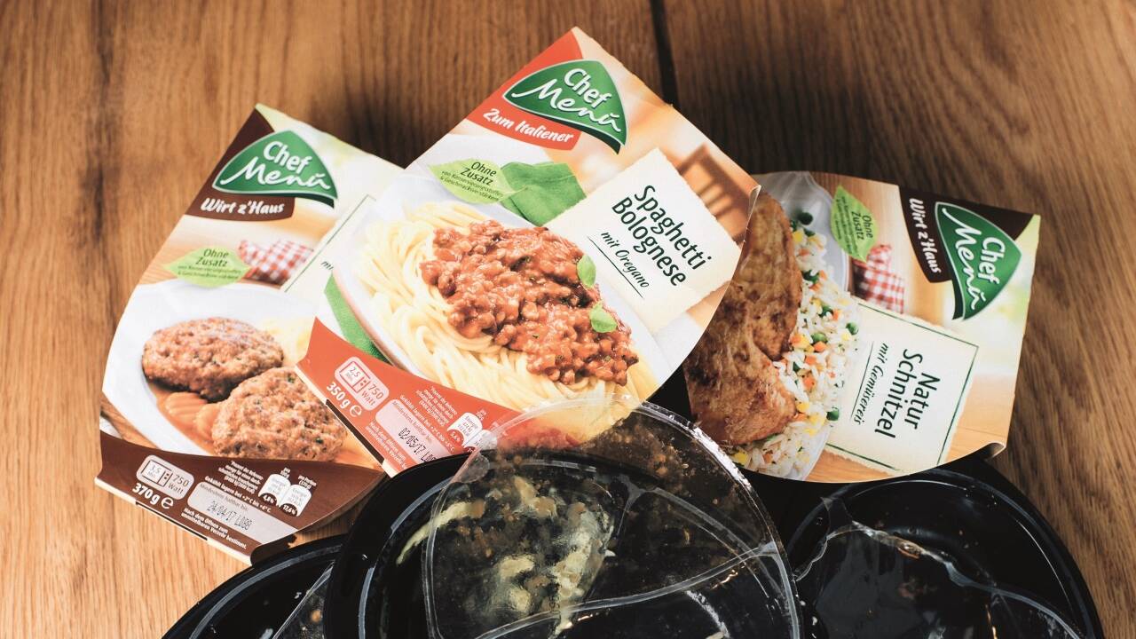 Fertiggerichte sind im Handumdrehen fertig. Das sollte man nicht verteufeln. Denn für viele Menschen ist das ein Segen.   Fertiggerichte sind im Handumdrehen fertig. Das sollte man nicht verteufeln. Denn für viele Menschen ist das ein Segen.