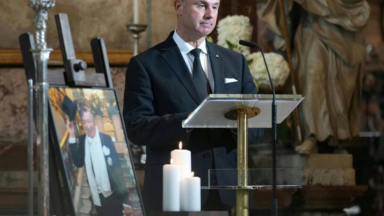 Norbert Hofer hielt auch eine Rede.  Norbert Hofer hielt auch eine Rede.