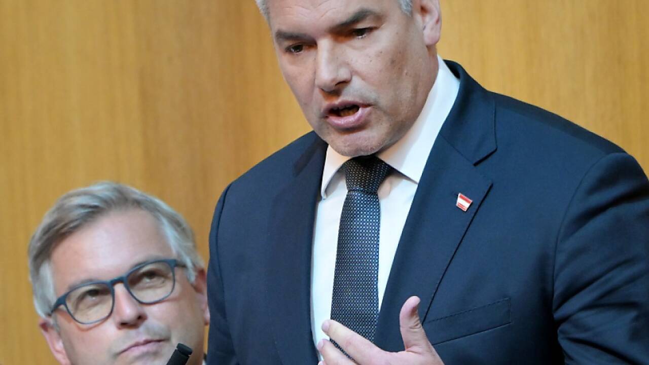 Geld fürs Budgetbörsel: Brunner und Nehammer 