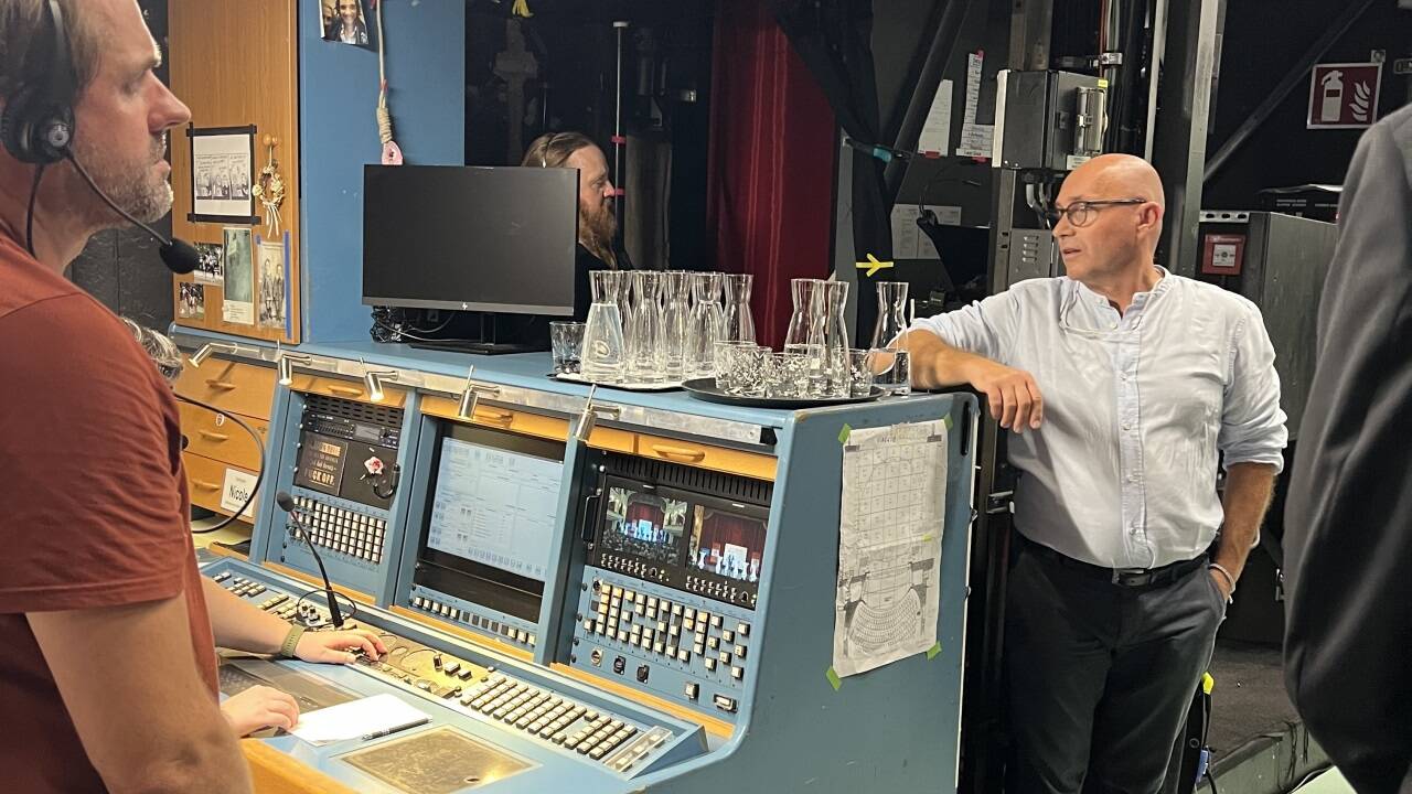 Ton und Sound wurden vor Diskussionsbeginn noch akribisch getestet. 