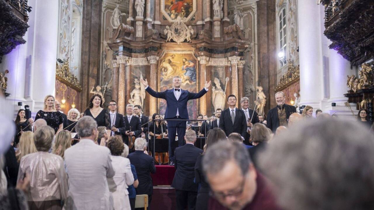 Dirigent Markus Poschner mit den Solisten Camilla Nylund, Christa Mayer, Piotr Beczała und Michael Volle. 