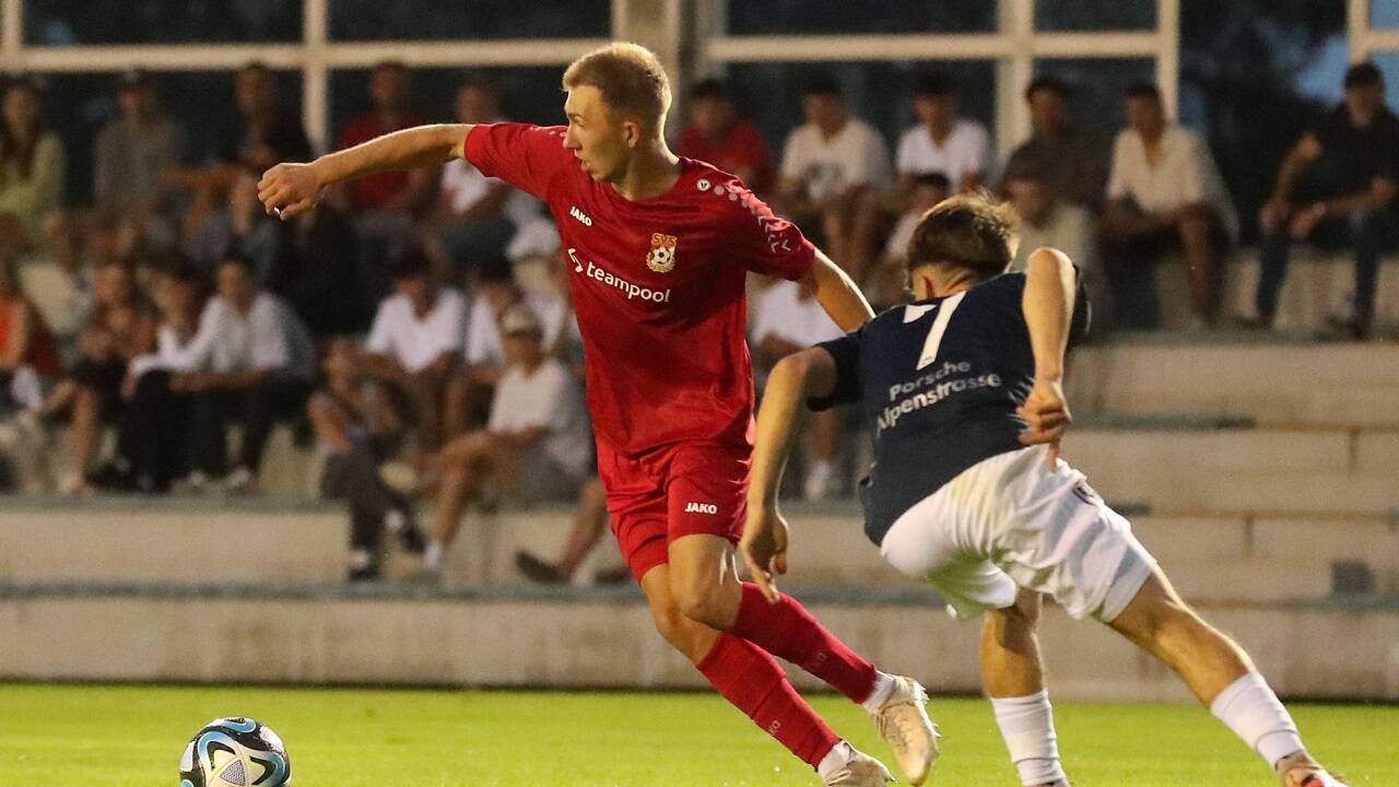 Christoph Chudoba (links) und Co. führen die Tabelle an. 