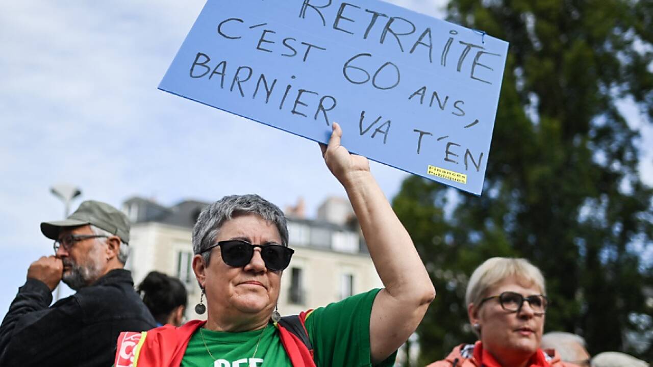Tausende Menschen protestieren gegen neuen französischen Premier 